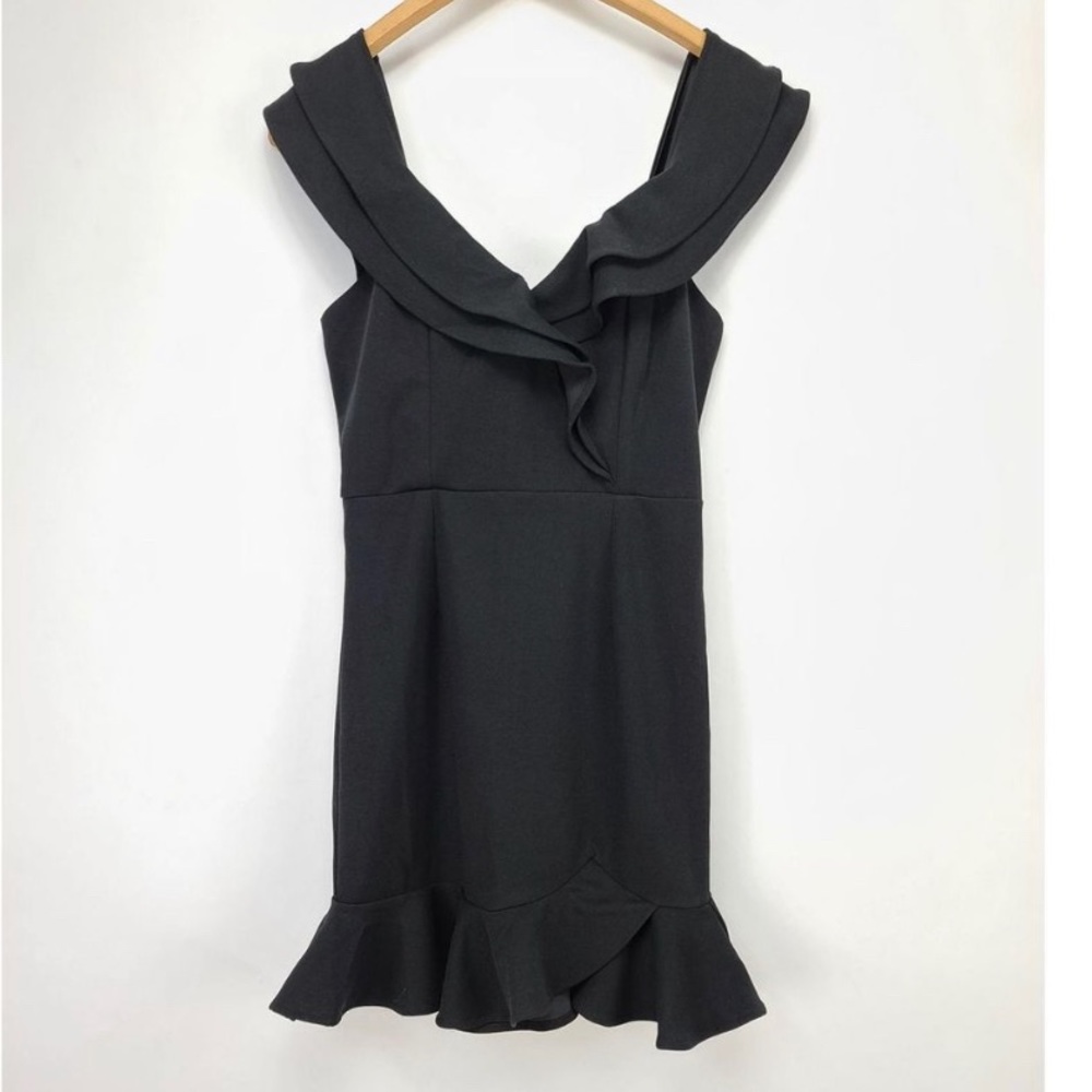NWT Hello Molly black off-shoulder dress sz 10
